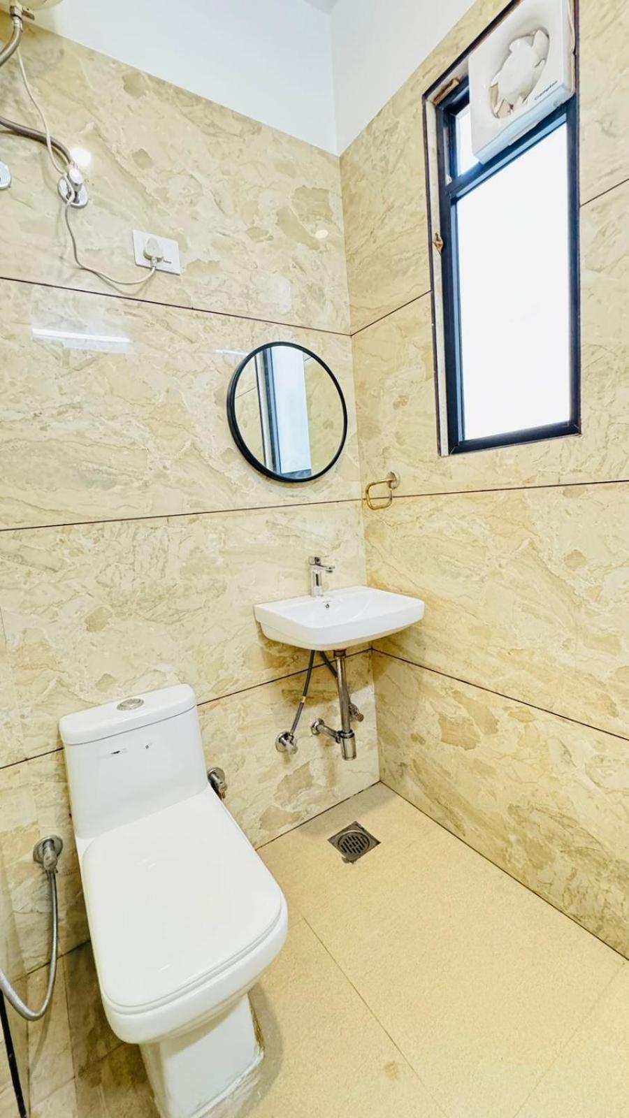 Hotel Ashram View Just 10 Minute Away Form Nizamuddin Railway Station 뉴델리 외부 사진